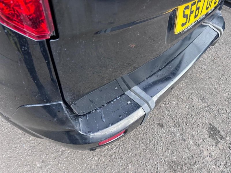 FORD GRAND TOURNEO CONNECT