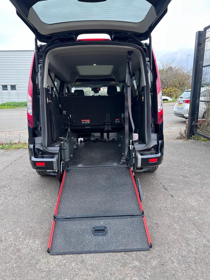 FORD GRAND TOURNEO CONNECT
