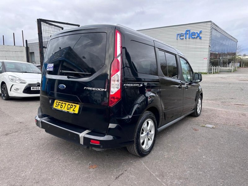 FORD GRAND TOURNEO CONNECT